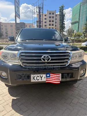 Toyota Land Cruiser 2013 Black