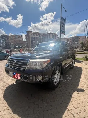 Toyota Land Cruiser 2013 Black