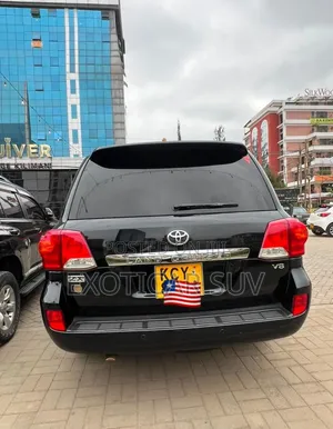 Toyota Land Cruiser 2013 Black