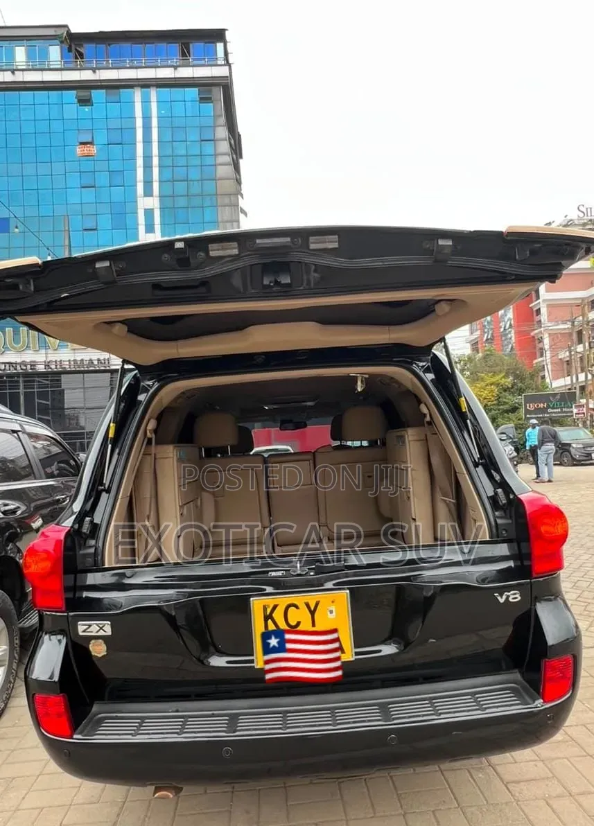 Toyota Land Cruiser 2013 Black
