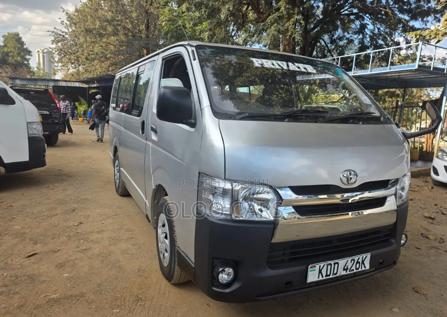 Toyota HiAce 2014 Silver