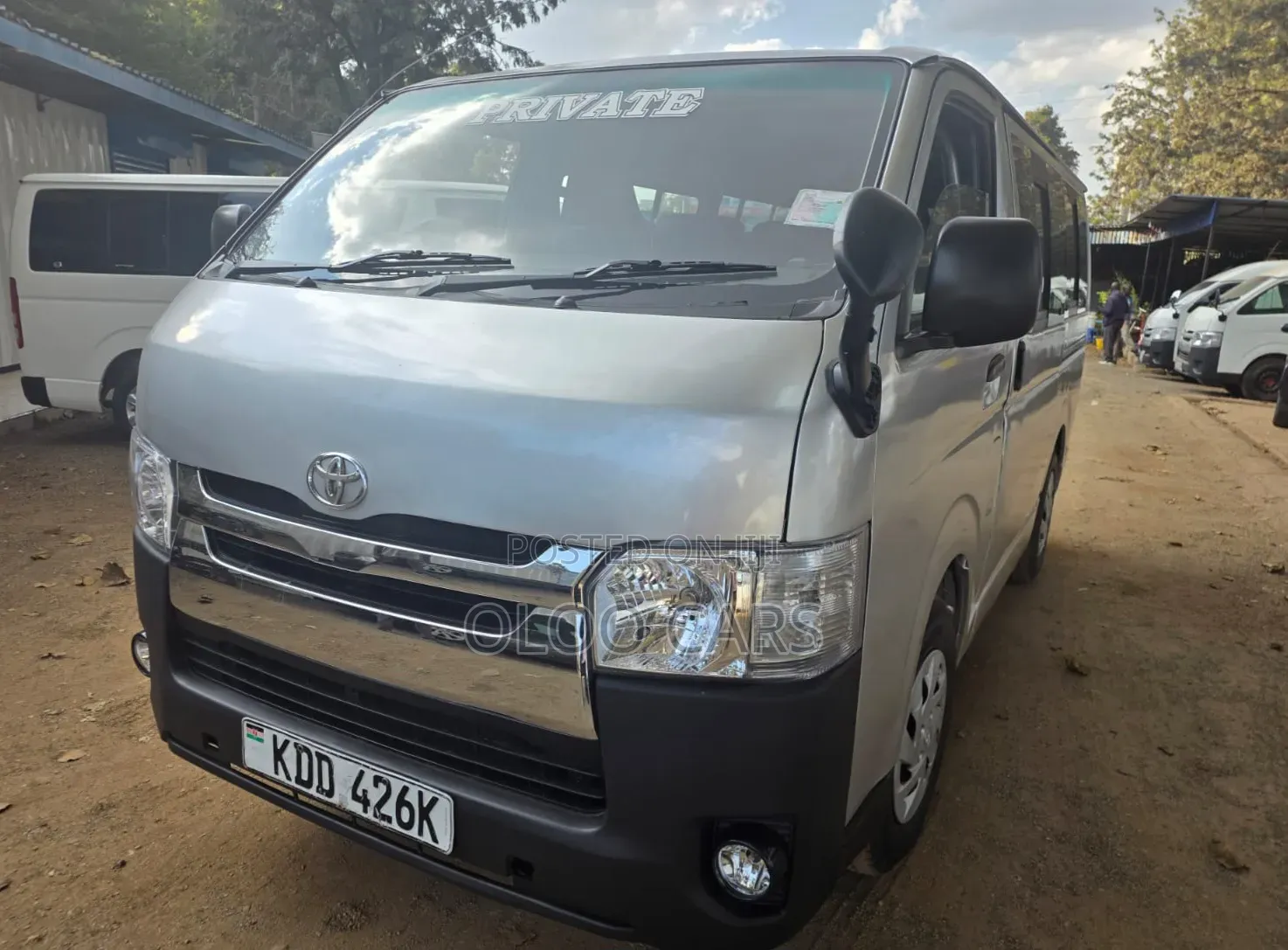 Toyota HiAce 2014 Silver
