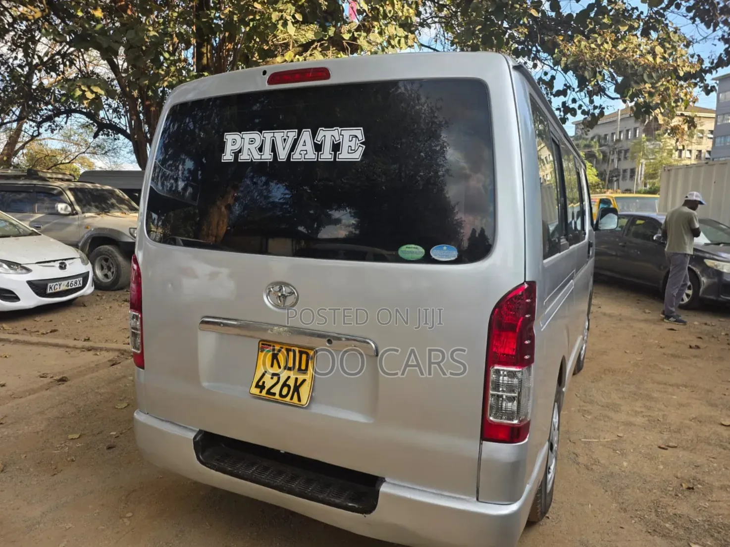 Toyota HiAce 2014 Silver