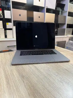 Laptop Apple MacBook Pro 2019 64GB Intel Core i9 SSD 512GB