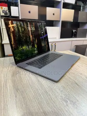 Laptop Apple MacBook Pro 2019 64GB Intel Core i9 SSD 512GB