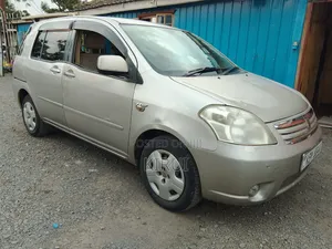 Toyota Raum 2005 Silver