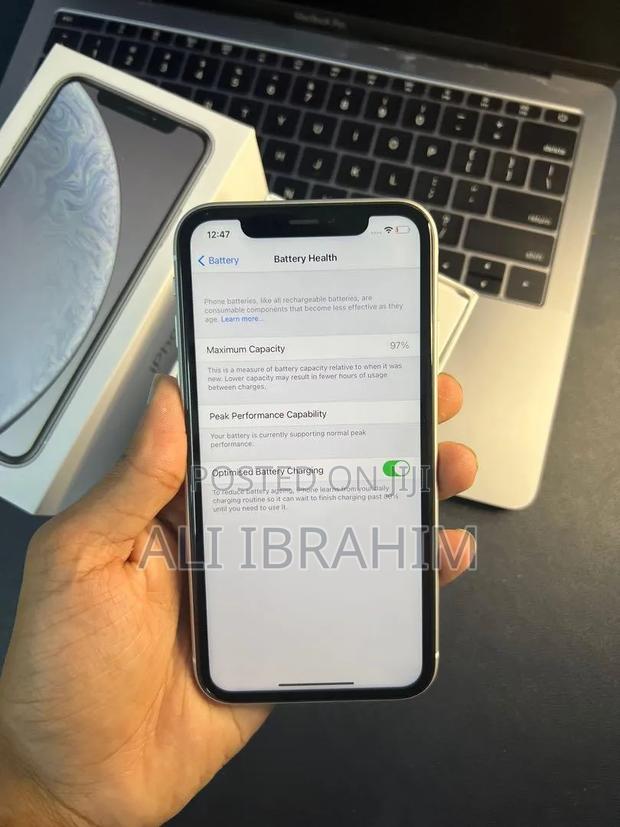 Apple iPhone XR 256 GB White