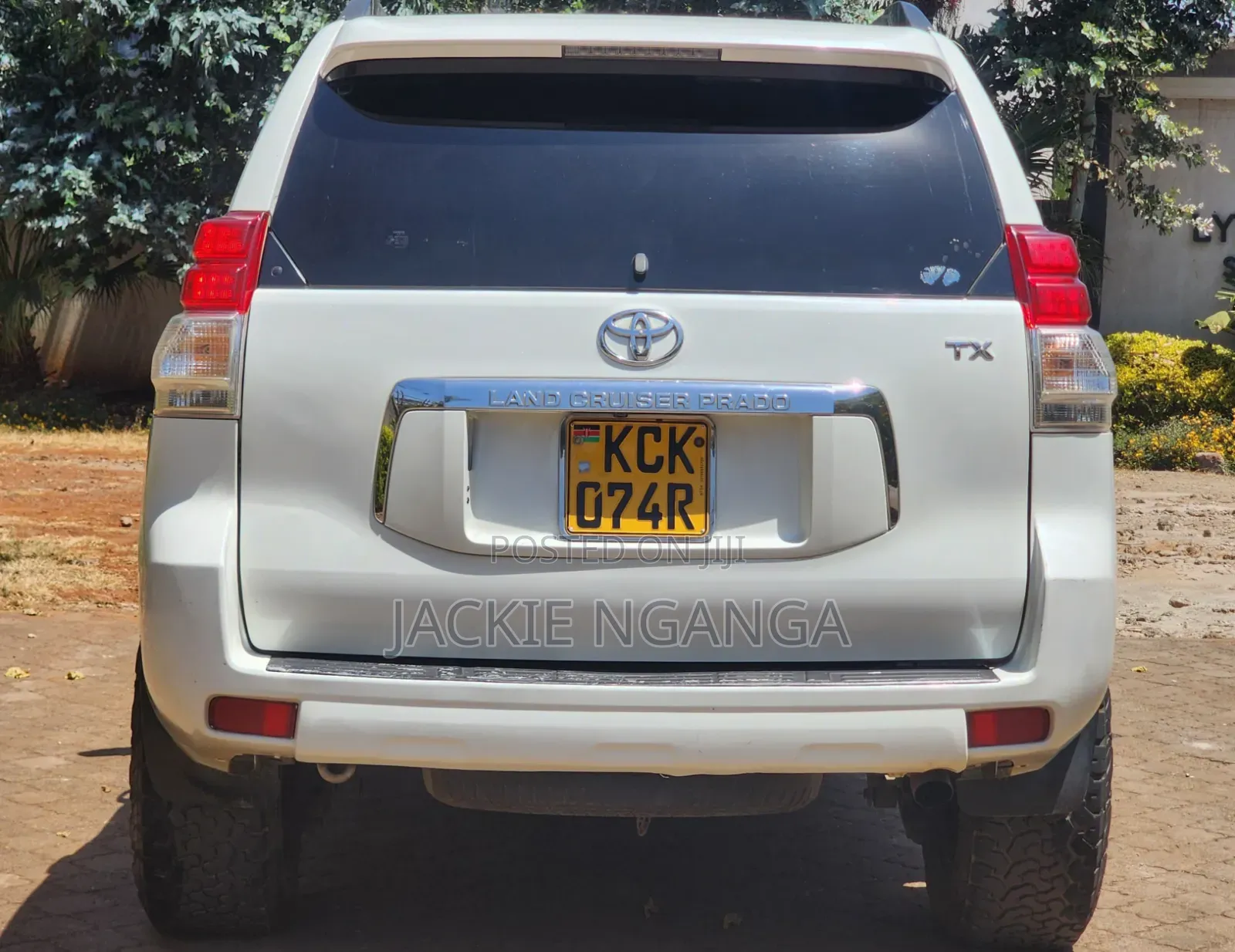 Toyota Land Cruiser Prado 2009 White