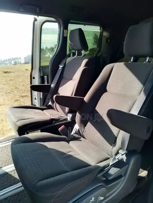 Toyota Noah Chauffeur