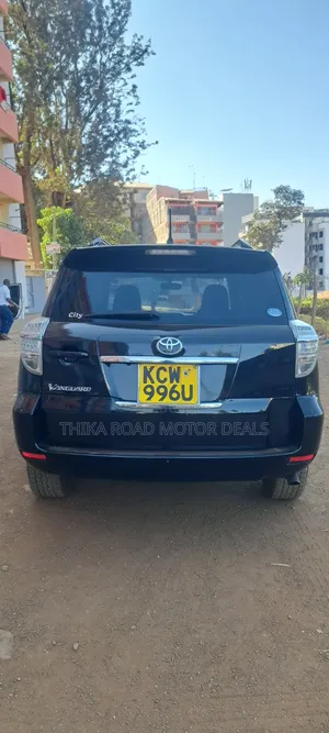 Toyota Vanguard 2012