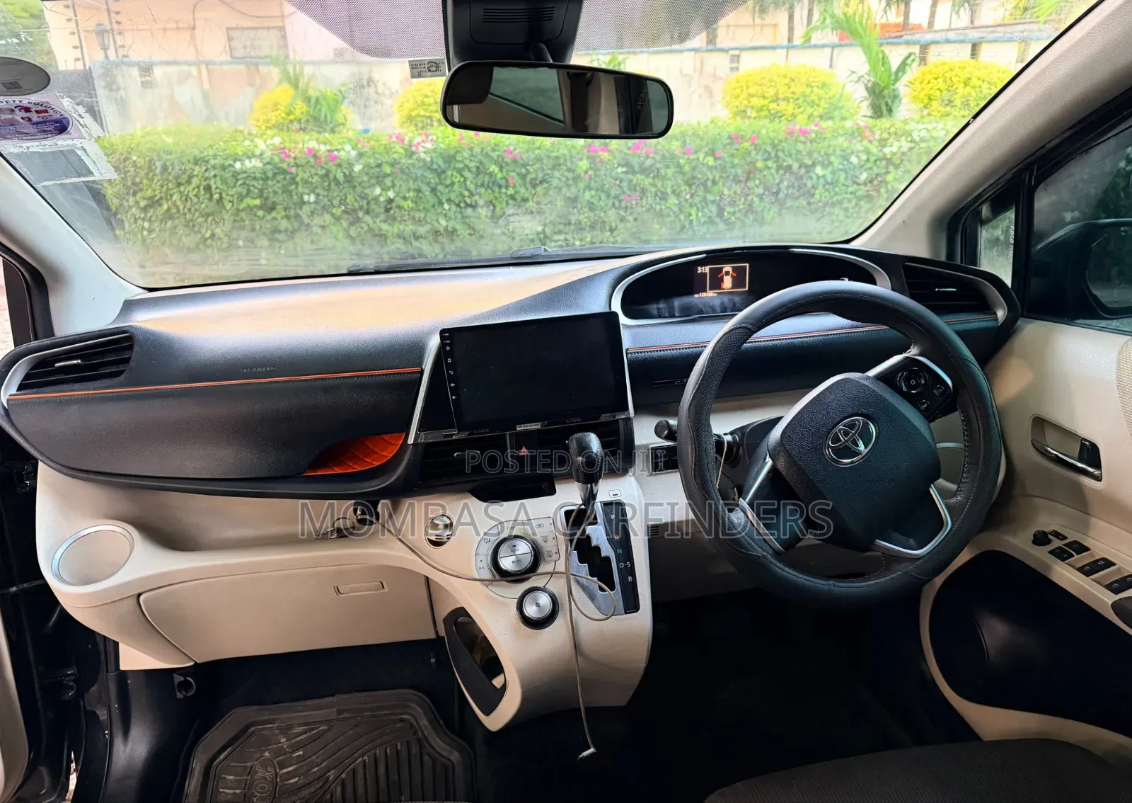 Toyota Sienta 2016 Black