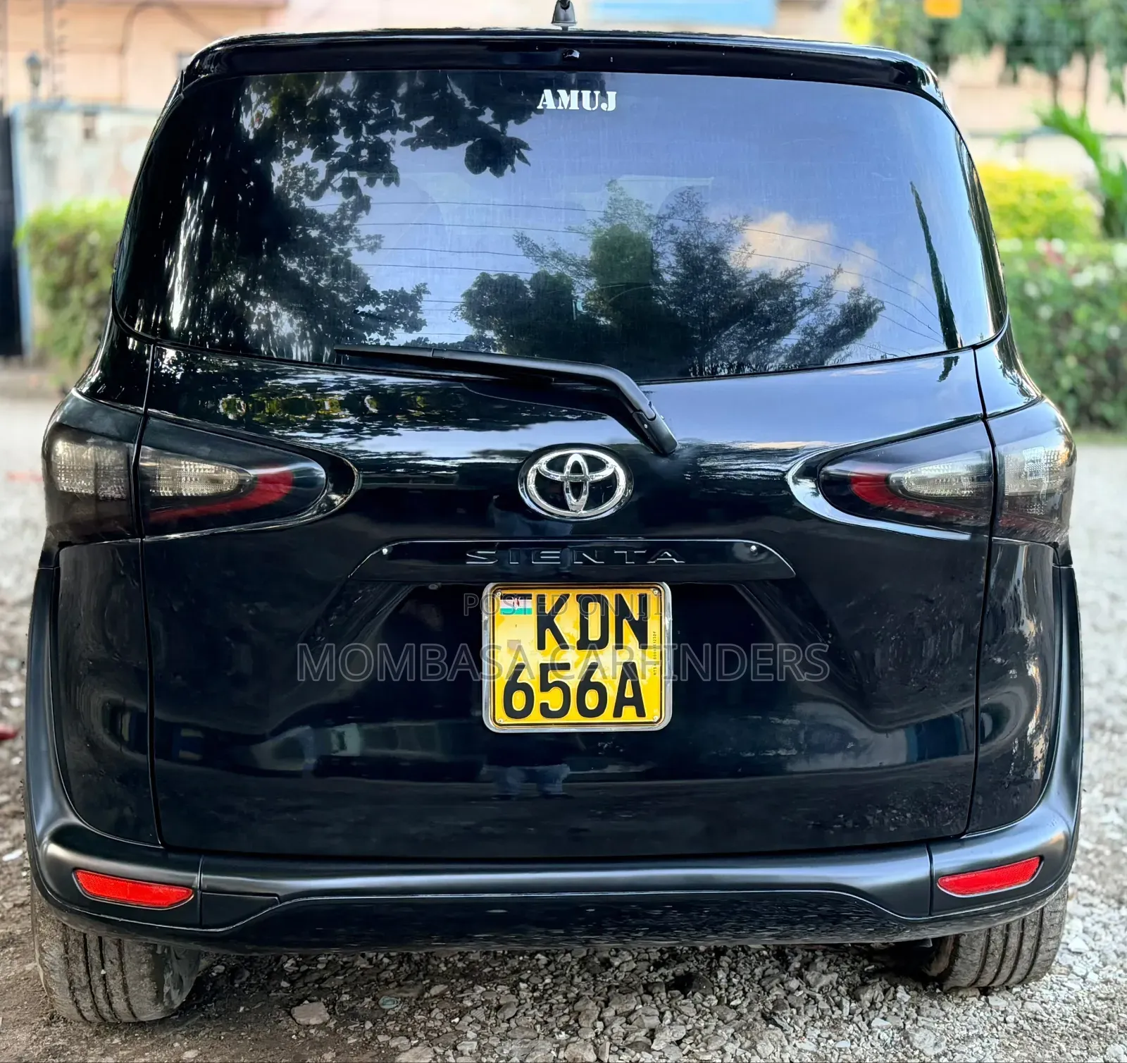 Toyota Sienta 2016 Black