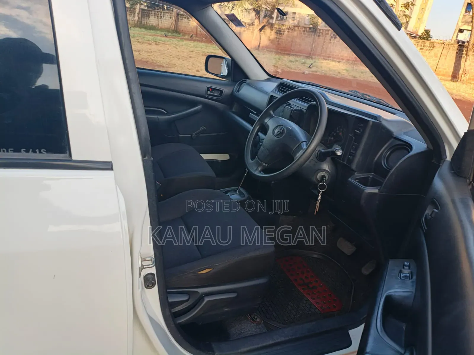 Toyota Probox 2015 Off white