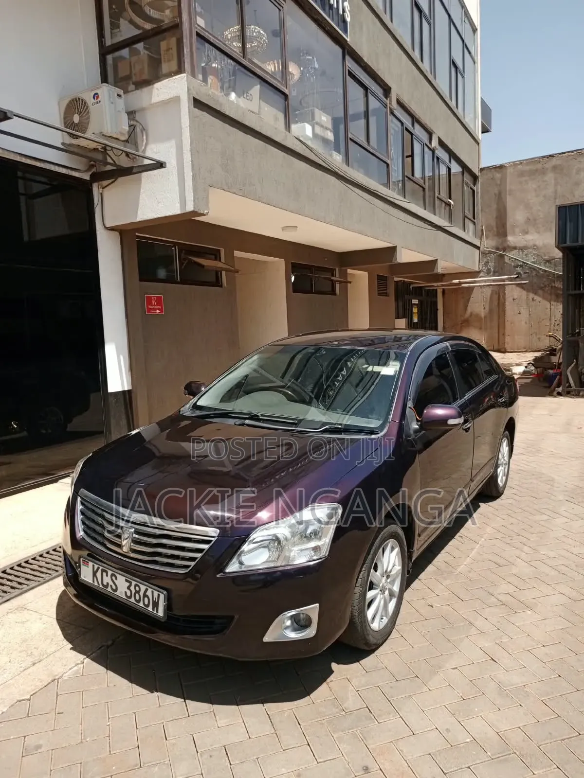Toyota Premio 2011 Maroon