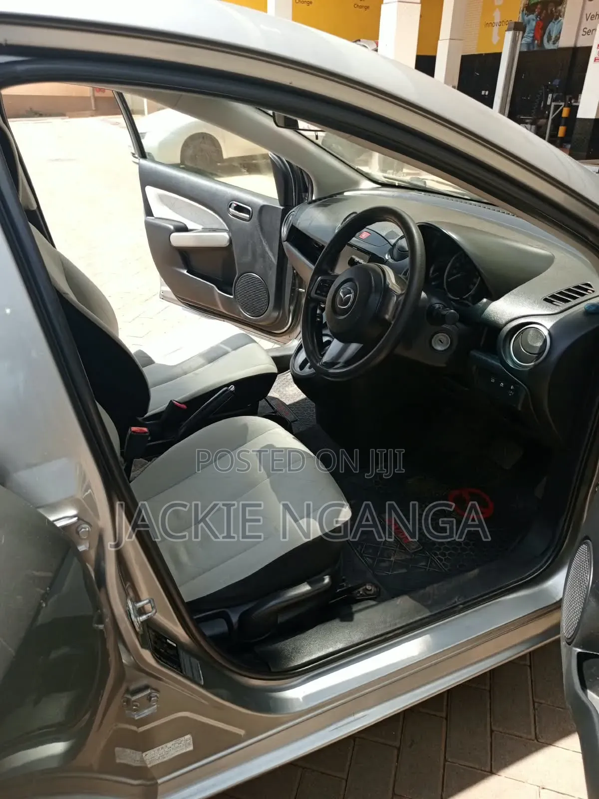Mazda Demio 2012 Silver