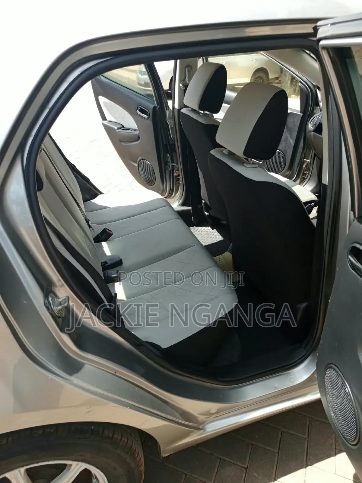 Mazda Demio 2012 Silver