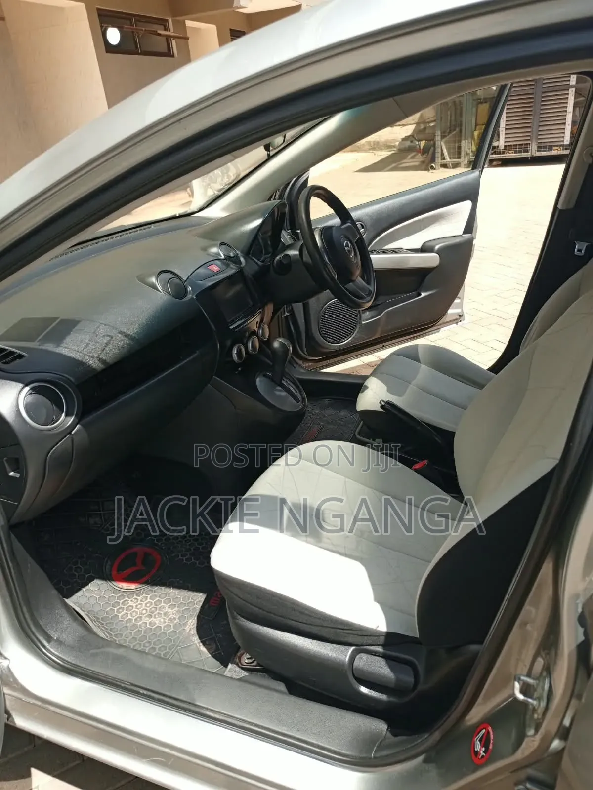 Mazda Demio 2012 Silver