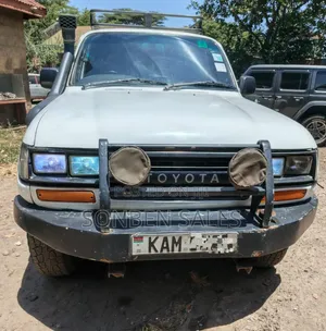 Toyota Land Cruiser 1992 White