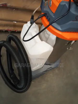 High Quality Water Spray Vacuum Cleaner Machine