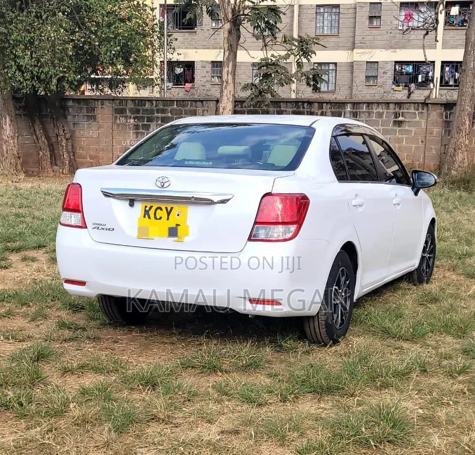 Toyota Axio 2012 Off white