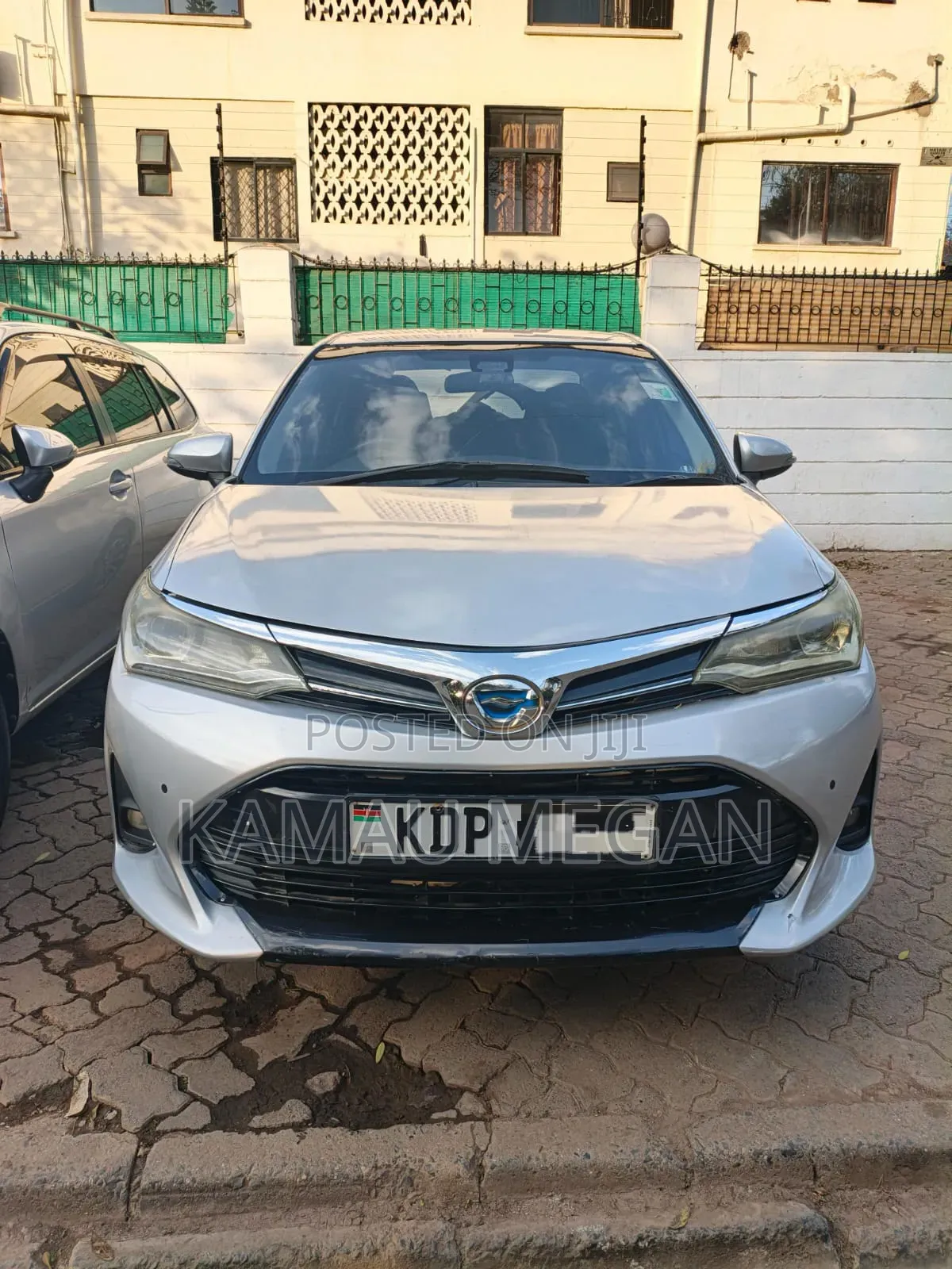 Toyota Axio 2018 Silver