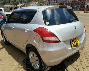Suzuki Swift 2011 Silver