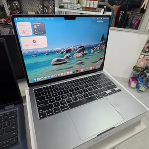 Laptop Apple MacBook Air 2022 M2 8GB Apple M2 SSD 256GB
