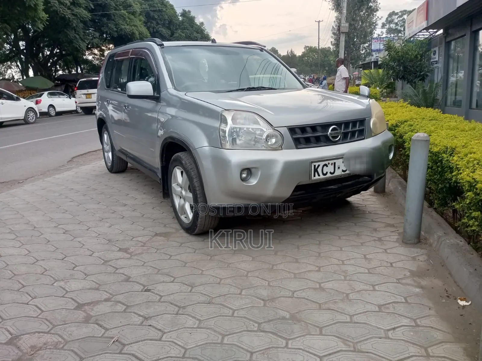 Nissan X-Trail 2011 Silver