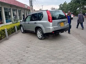 Nissan X-Trail 2011 Silver