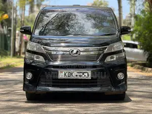 Toyota Vellfire Z 2.4 FWD 7-Seater 2014 Black