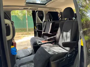 Toyota Vellfire Z 2.4 FWD 7-Seater 2014 Black