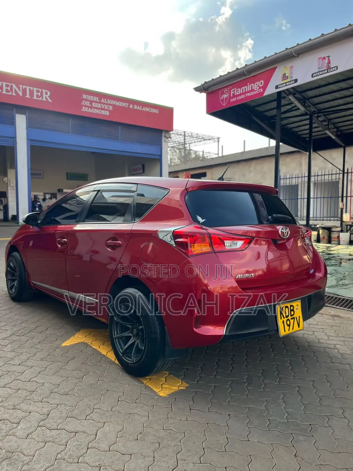 Toyota Auris 2013 Red
