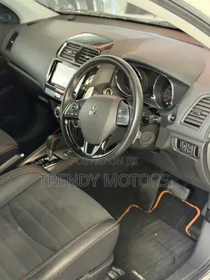 Mitsubishi RVR 2018 White