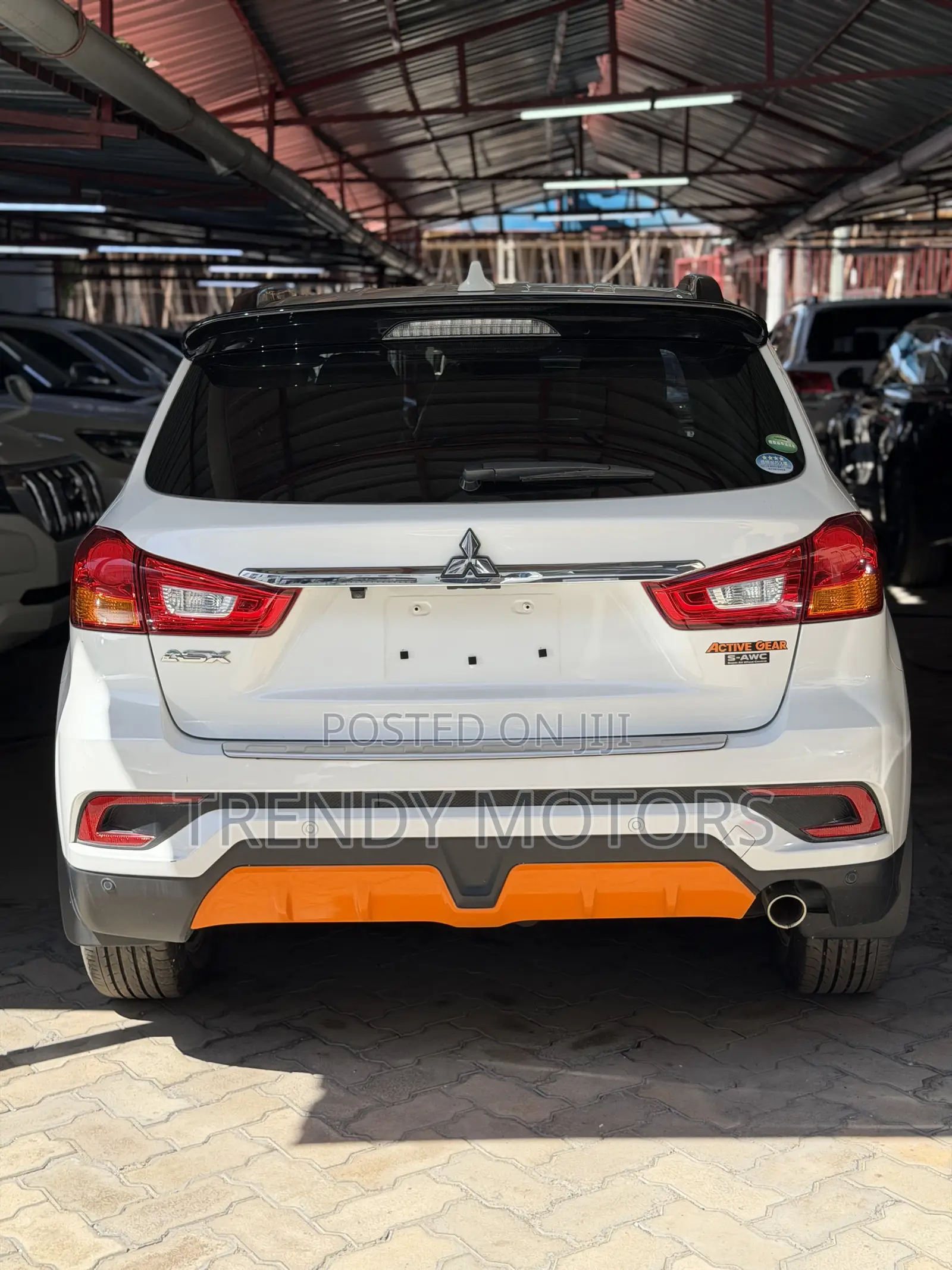 Mitsubishi RVR 2018 White