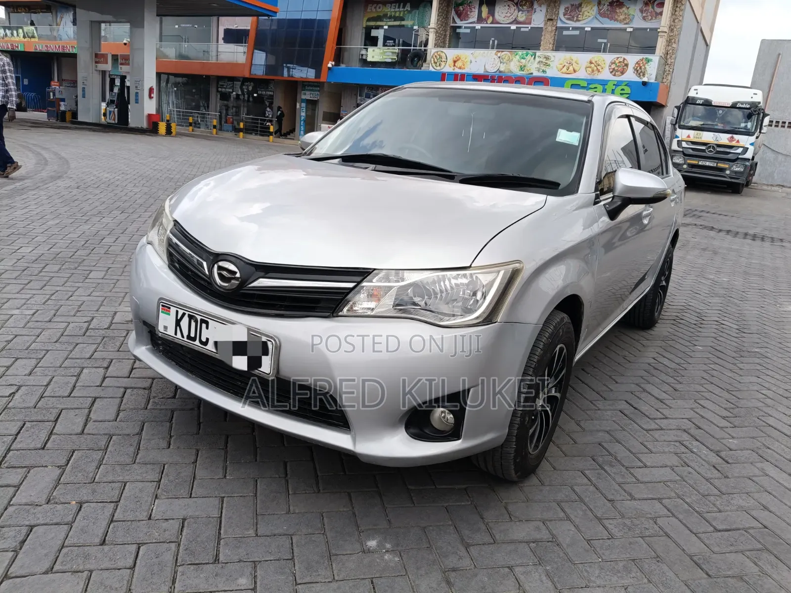 Toyota Axio 2014 Silver