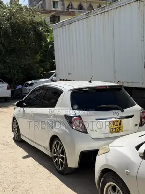Toyota Vitz 2013 White
