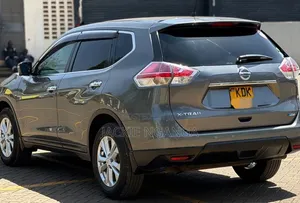 Nissan X-Trail 2015 Gray