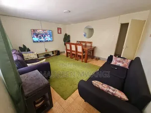 Large Green Shaggy Rug/ Carpet