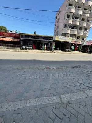 Furnished 11bdrm House in Vescon for sale