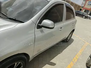 Nissan March 1.2 FWD 2012 Silver