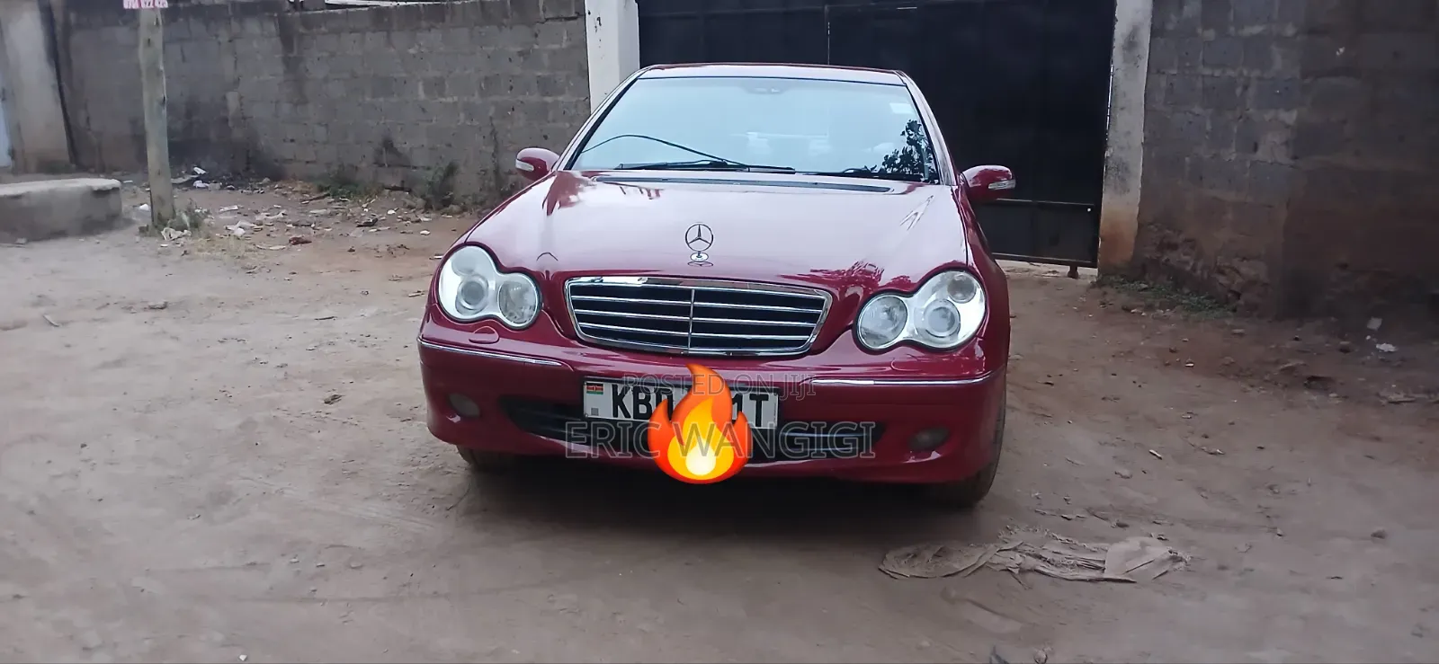 Mercedes-Benz C200 2003 Maroon
