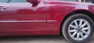 Mercedes-Benz C200 2003 Maroon