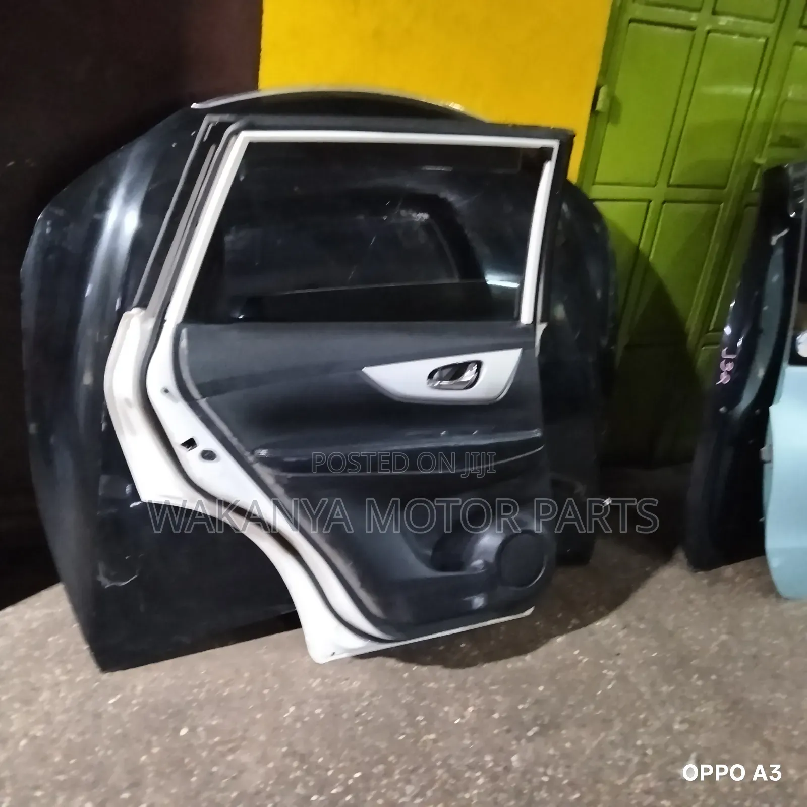 Nissan X-Trail NT32 Back Door Complete, Ex Japan