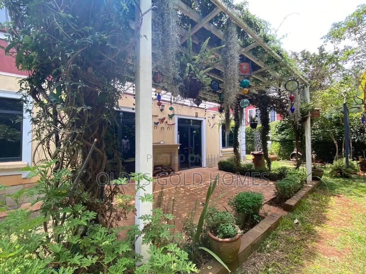 5bdrm House in Kabasiran, Muthangari for sale