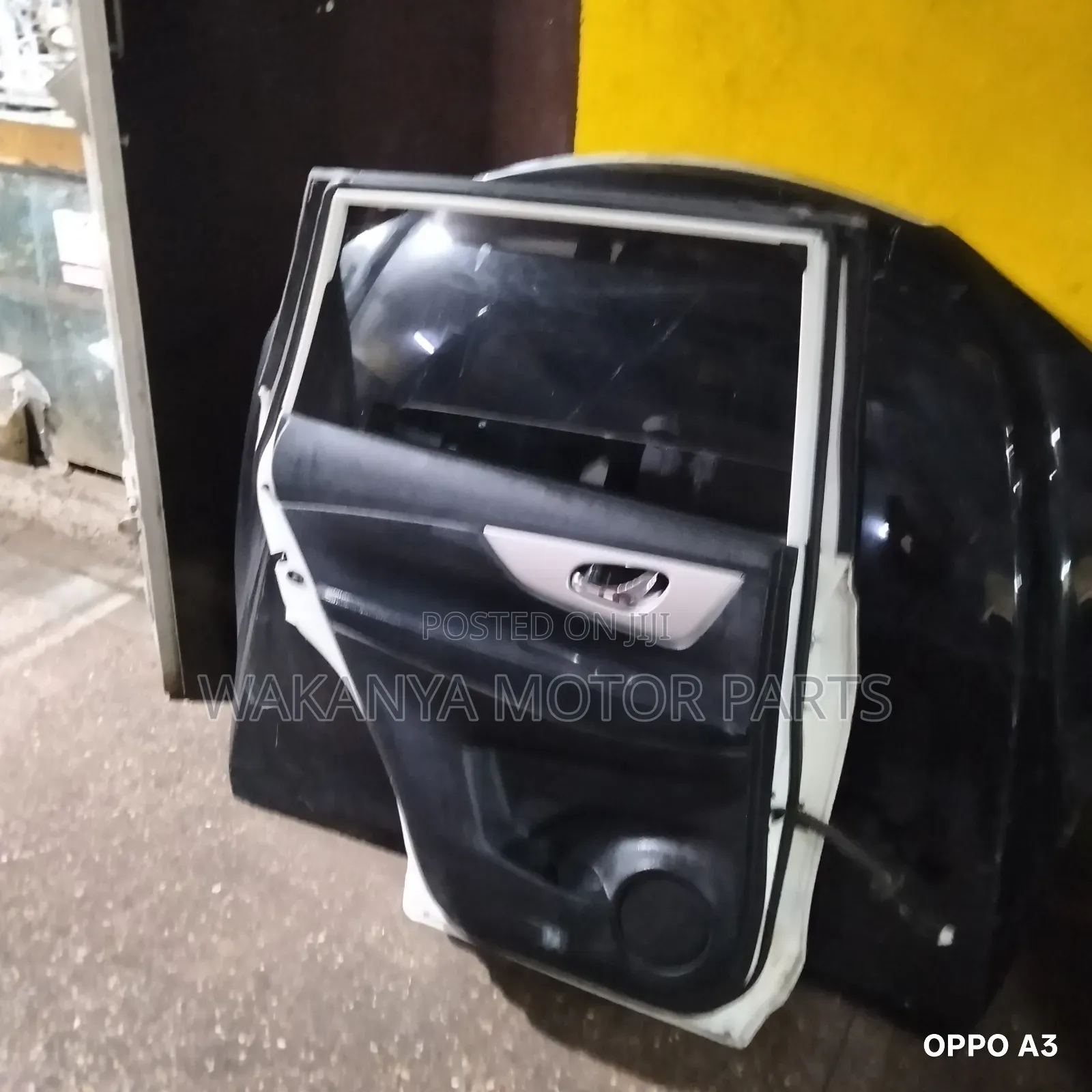 Nissan X-Trail NT32 Back Door Complete, Ex Japan