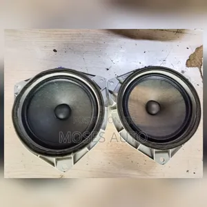 Axio/Fielder/Vitz Speakers
