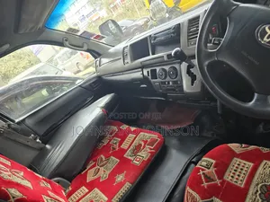 Toyota HiAce 2008 Silver