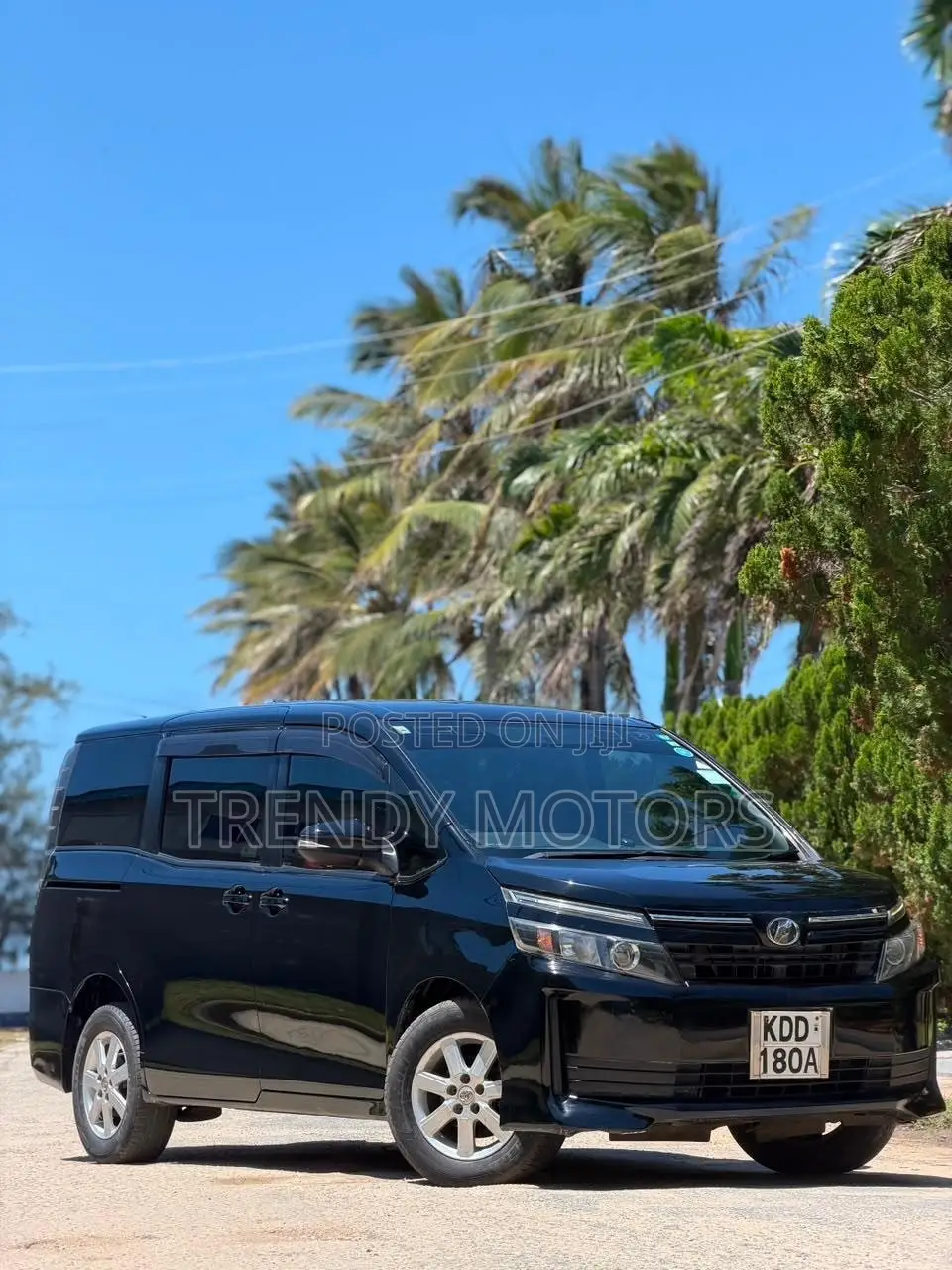 Toyota Voxy 2014 Black