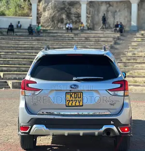 Subaru Forester 2018 Silver