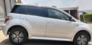 Toyota IST 2006 Silver